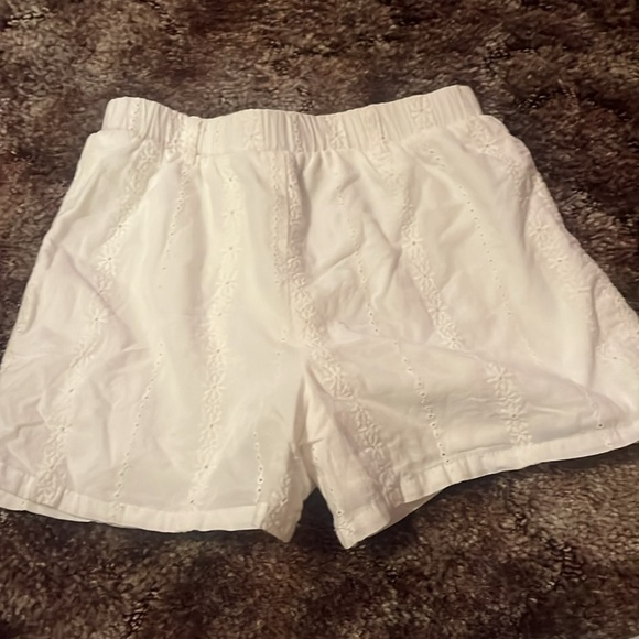 SHORTS!! - Picture 6 of 11